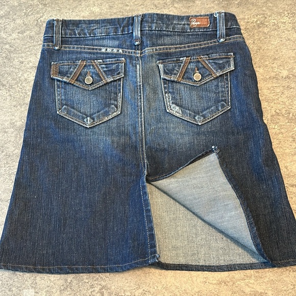 Paige Fairfax jean mini skirt, embroidered flap pockets, size 27 - Picture 9 of 12